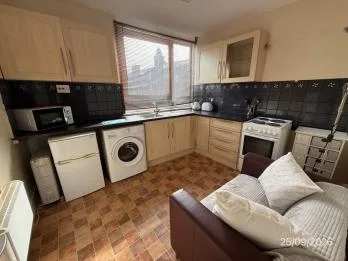 Baker Street, Top Floor Left, Aberdeen, AB25